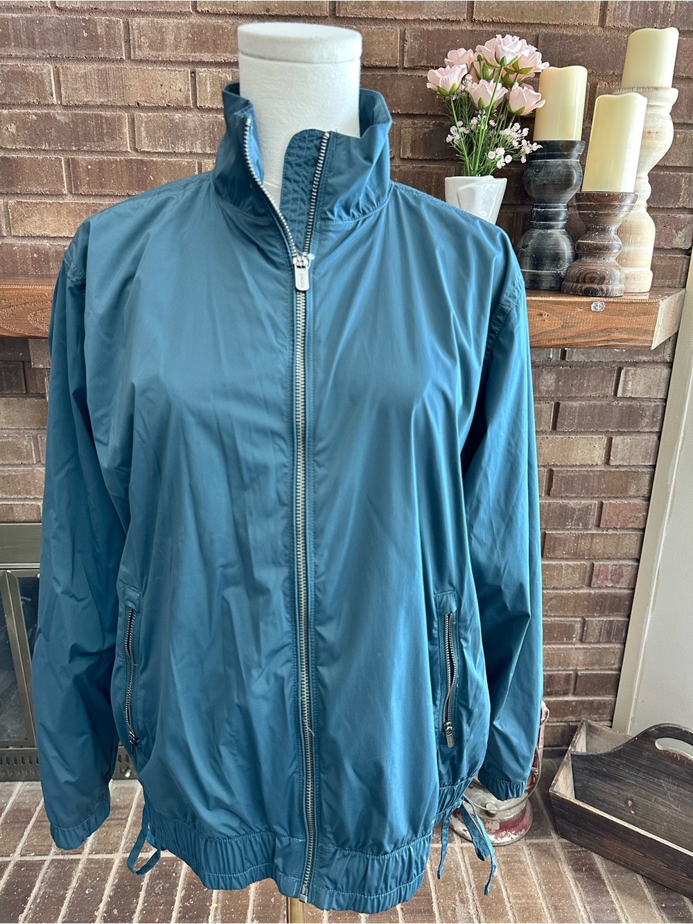 NWT Athleta Rise Anorak Jacket Teal Blue Green XS Water Repellent